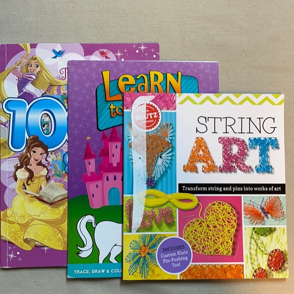 Books Other - 📚2/$6	 3-Book Arts/Crafts Bundle